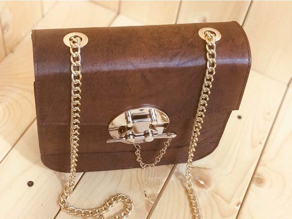 خرید کیف دوشی زنانه چرم لوک مدل سولان از فروشگاه نیازکو