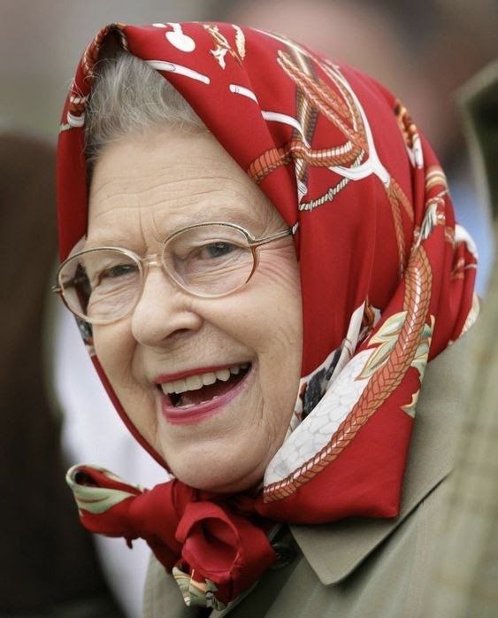 روسری های ترند ملکه الیزابت