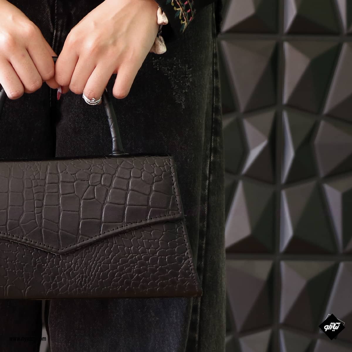 خرید کیف چرم زنانه ویرا کد B571